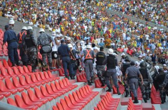 Série C: Árbitro relata briga de torcedores de Sampaio e Santa Cruz