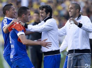 Bola para frente! Corinthians volta a São Paulo e já pensa no Santos