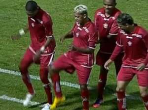 Boa Esporte 2 x 0 Guaratinguetá - Garça não segura a pressão e se aproxima da degola