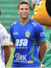 Série C: ‘Paredão’ se machuca em treino e pode desfalcar o Guarani