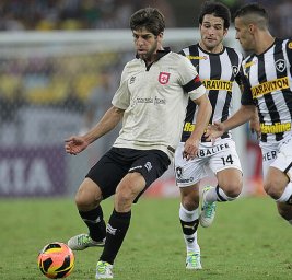 Vasco aposta em Juninho para ganhar da Ponte Preta