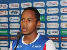 Série C: Atacante do Fortaleza nega contato com rival e afirma que fica