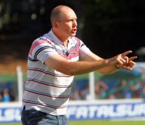 Série B: Treinador da Chapecoense elogia força da torcida