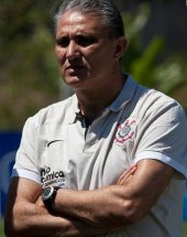 Tite confirma atacante como titular contra o Vitória