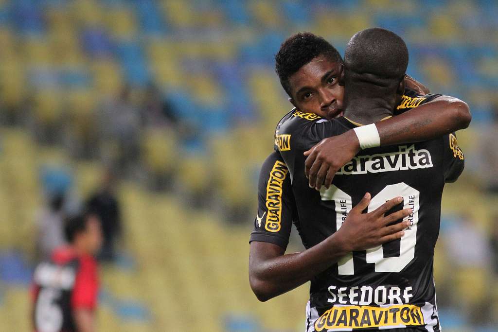 Botafogo x Goiás – Seedorf retorna ao time para assumir a liderança!