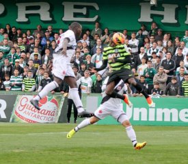 Coritiba 0 x 1 Vasco – Ex-Coxa garante vitória do Vasco