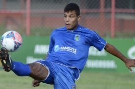 Com salários atrasados, atacante é preso após roubar sítio