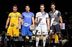 Pulse apresenta novos uniformes da Ponte Preta