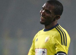 De saída do Anzhi, atacante pode acertar com o Chelsea de Mourinho