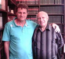 Técnico do América-SP visita ex-ministro do STF em São Paulo