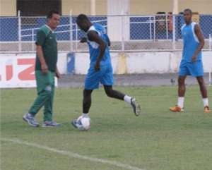 Série C: Dirigente do Barueri confirma parceria e mudança na comissão técnica