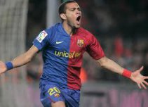 Francês: PSG tenta tirar lateral brasileiro do Barcelona