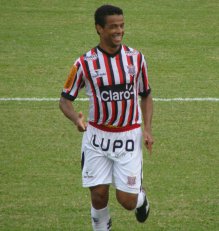 Série B: Boa Esporte negocia artilheiro com time colombiano