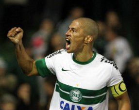 Desfigurado! Coritiba perde Alex e mais sete para enfrentar a Lusa