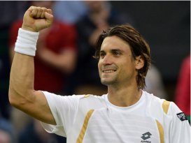 Tênis: Ferrer sua, mas bate Harrison na estreia em Cincinnati