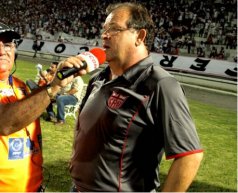 Série C: Vila Nova apresenta técnico e confirma reforço para zaga