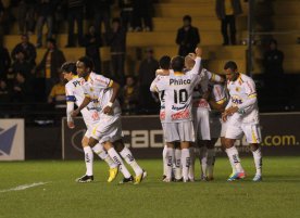 Criciúma 3 x 0 Náutico – Tigre goleia, mas continua no Z4