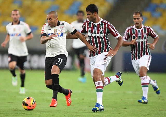 BRASILEIRÃO: Líder cai em Porto Alegre e Timão deixa o G4