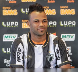 Apresentado, ex-atacante do São Paulo exalta fase do Atlético-MG