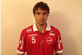 Série C: Atacante do Vila Nova comemora resultado emocionante