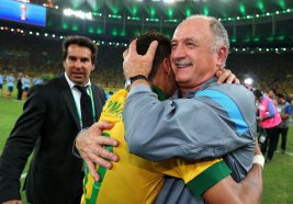 Com presença de Felipão, Federação dos Treinadores é criada