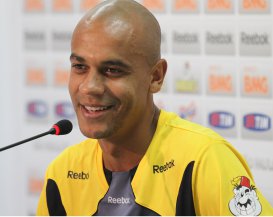 Com Alex Silva de cereja do bolo, time da Série B apresenta pacotão de reforços