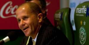 Tarda, mas não falha!  Justiça deverá mandar Bruno Mendes de volta ao Guarani