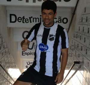 Série B: Reforço, ex-Guarani valoriza reencontro com técnico no ABC