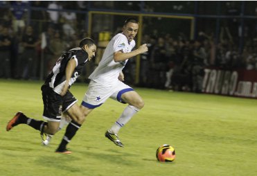 Nacional 0 x 2 Vasco – Vasco supera a pressão e sai em vantagem