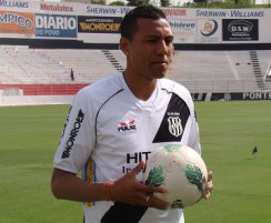 Peru convoca pontepretanos e mais dois ‘brasileiros’