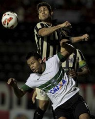 Vitória 1 x 0 Coritiba – Fabrício marca no fim e deixa Leão na vantagem