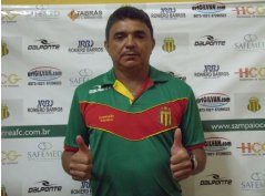 Série C: Técnico do Sampaio detona escala de árbitros inexperientes