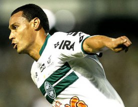 Atlético-MG está a um passo de contratar zagueiro de rival do Brasileirão