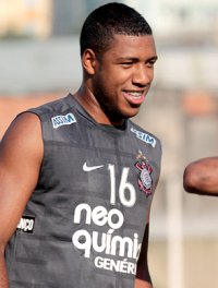 Vira casaca? São Paulo pode contratar ex-volante do Corinthians