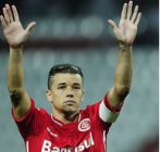 Copa do Brasil: D’Alessandro marca, Forlán desencanta, confira os gols!