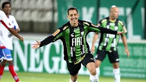 Dirigente do Santos confirma busca por reforços da Série B