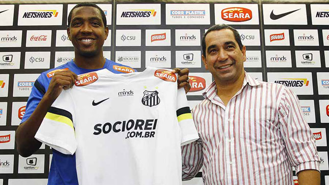 Na sua apresentação, meia promete correr como nunca no Santos