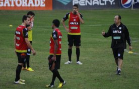 Série B: Figueirense aposta em novo treinador para encostar no G4