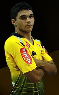 Jovem zagueiro Jaimes se destaca em Sub-20 de clube paulista