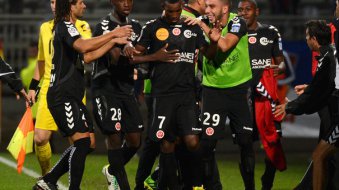 FRANCÊS: Olympique de Marselha marca no final e assume liderança