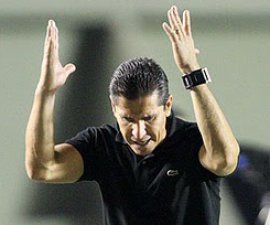 Exclusivo: Ponte Preta confirma FI e ex-auxiliar da Seleção como novo técnico
