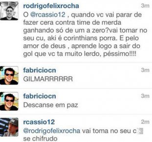 É crise! Goleiro do Corinthians perde a cabeça e chama torcedor de chifrudo