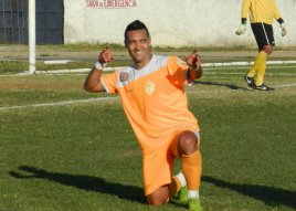 Atibaia 2 x 1 Portuguesa Santista - Fernando Gaúcho brilha e Falcão vence