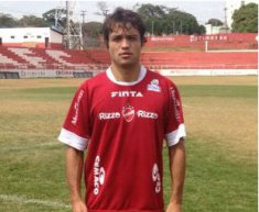 Série C: Atacante do Vila Nova quer recuperação e apoio da torcida