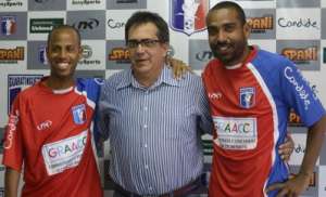 Série B: Guará apresenta meia velho conhecido e ex-lateral do Corinthians