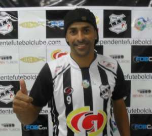 Artilheiro do Paulistão de 2009 é apresentado em time da Copa Paulista
