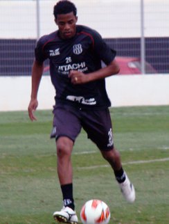 Após classificação, zagueiro da Ponte pede foco no Brasileirão