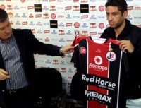Série B: Joinville contrata ex-lateral do Vasco e sonda meia do Flamengo