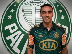 Série B: Kleina escala meias gringos juntos no Palmeiras