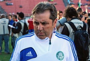 Série B: Sob pressão, Palmeiras muda e será ofensivo no Ceará